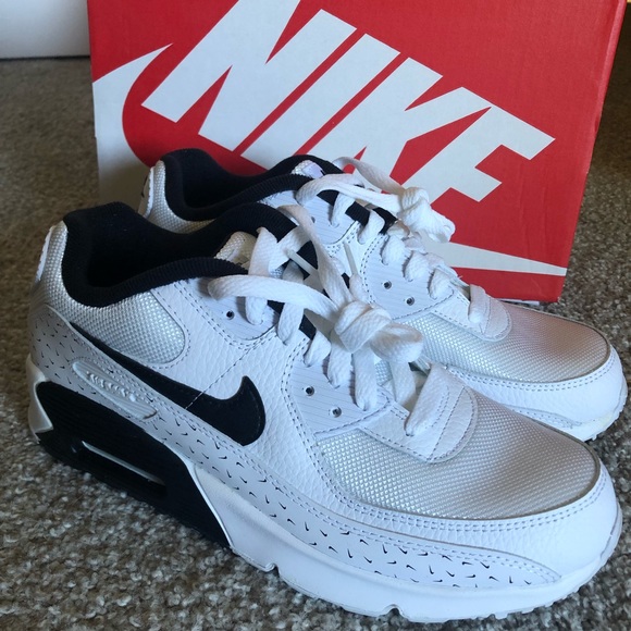NIB NIKE AIR MAX 90 - Picture 2 of 2